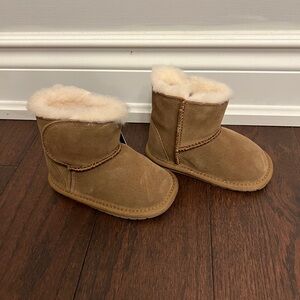 NIB Emu Australia Toddle Boots 12-18 months Chestnut